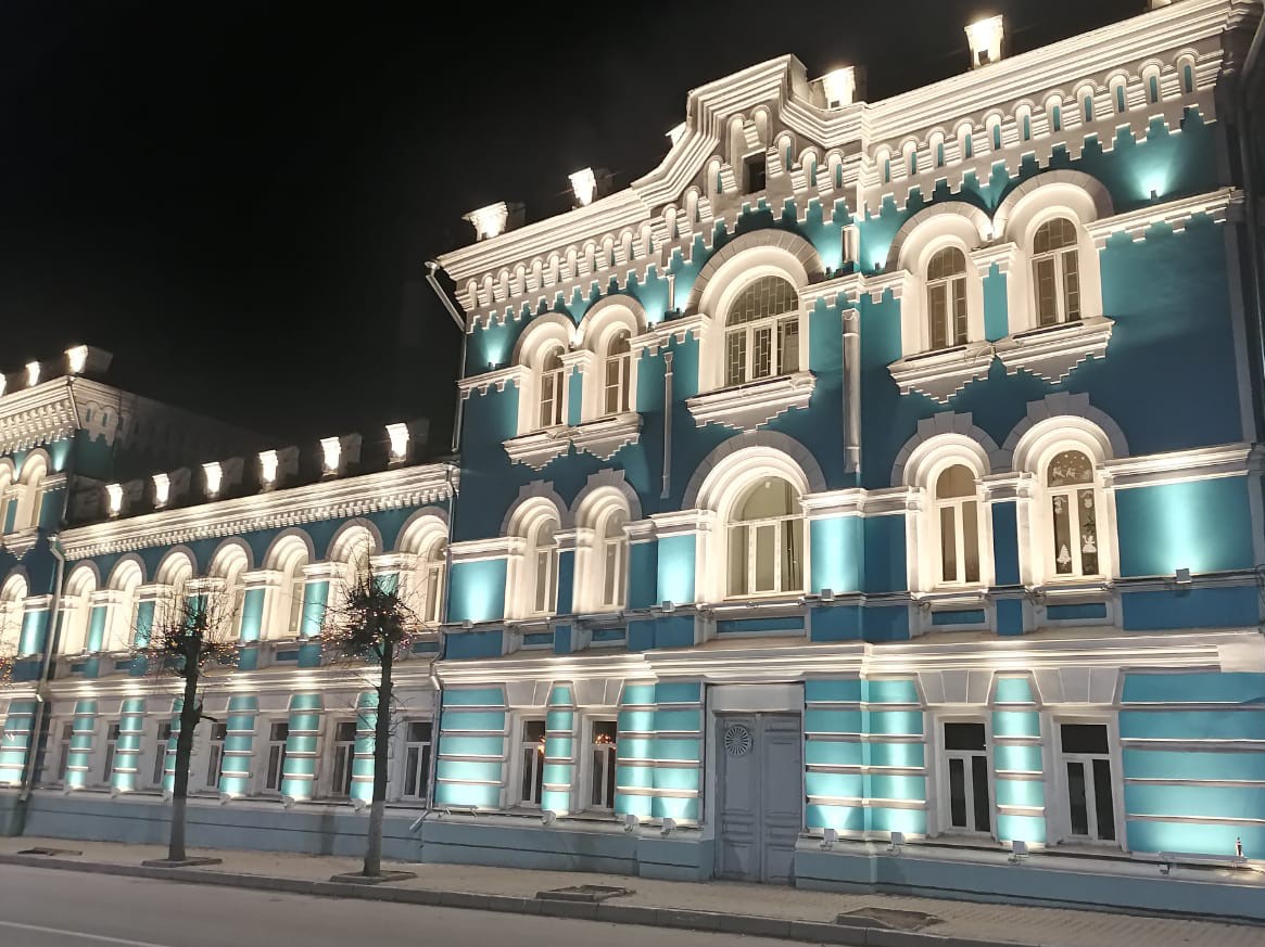 Освещение здания бывшей городской управы в Серпухове